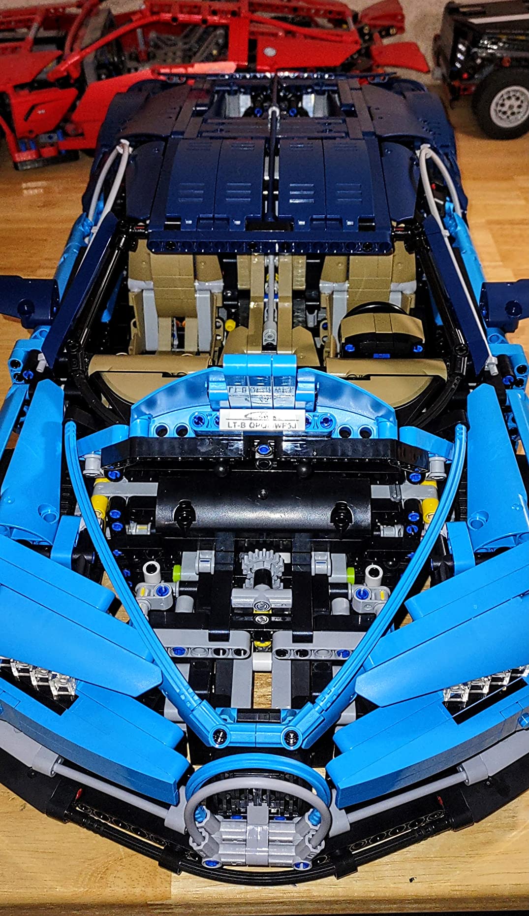 Bugatti Chiron 3599 1：8 56*25*14