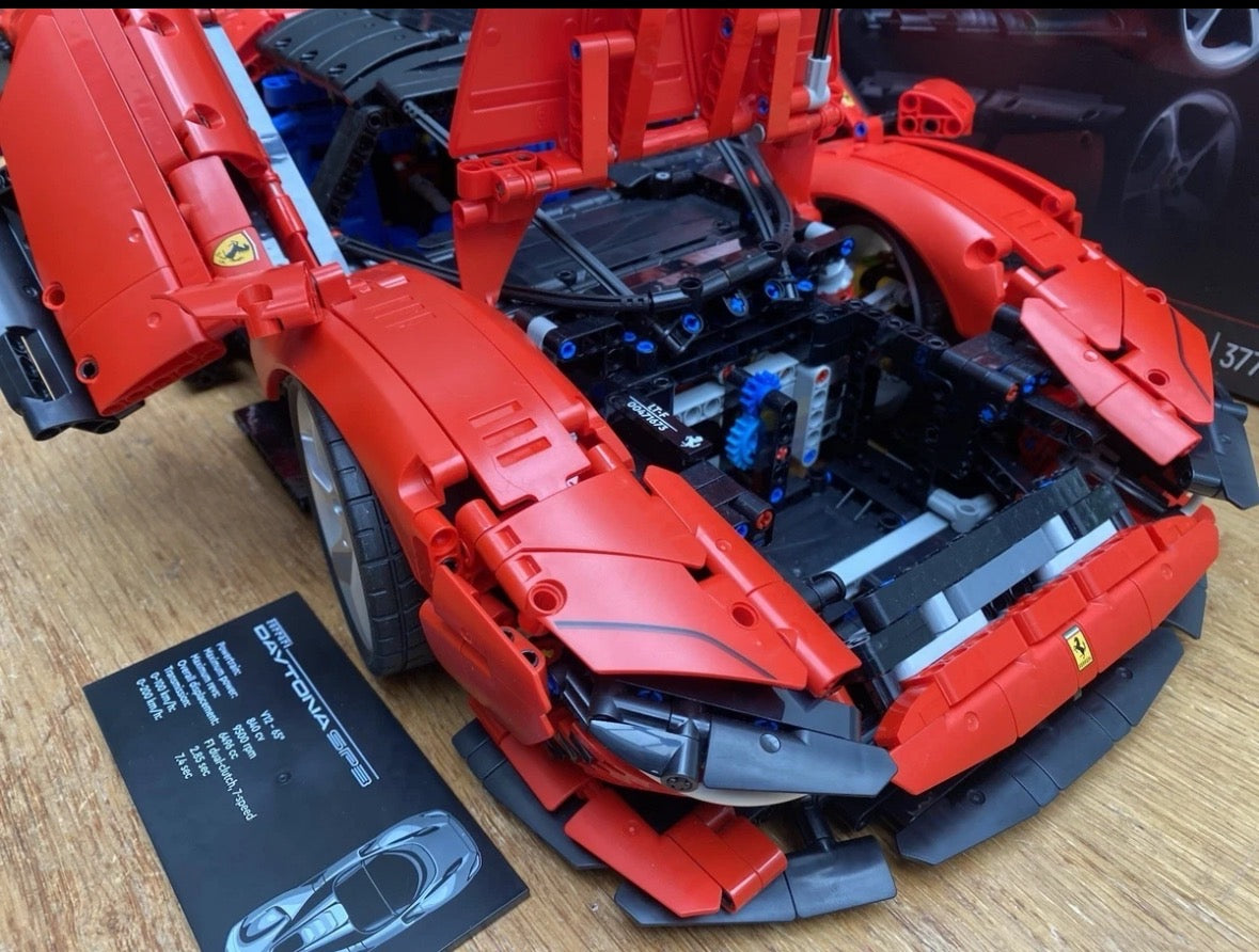 Ferrari Daytona SP3 Building Blocks Model 1:8 Scale | 3778PCS | Finished & Free Assembly | Premium ABS Replica